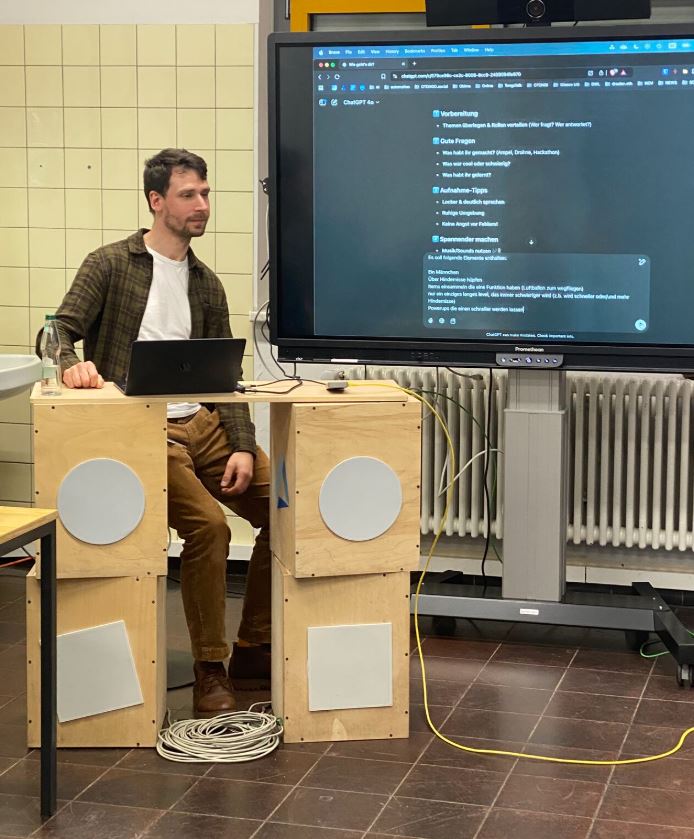 Dr. Silas Aslan beim Workshop mit Kindern